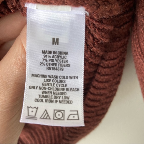 Aeropostale Women's Rust Brown Crew Neck Fisherman Sweater Medium - Picture 7 of 8